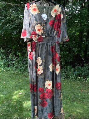 NWT Anrabess Dark Floral V-Neck Smocked Waist Maxi Dress